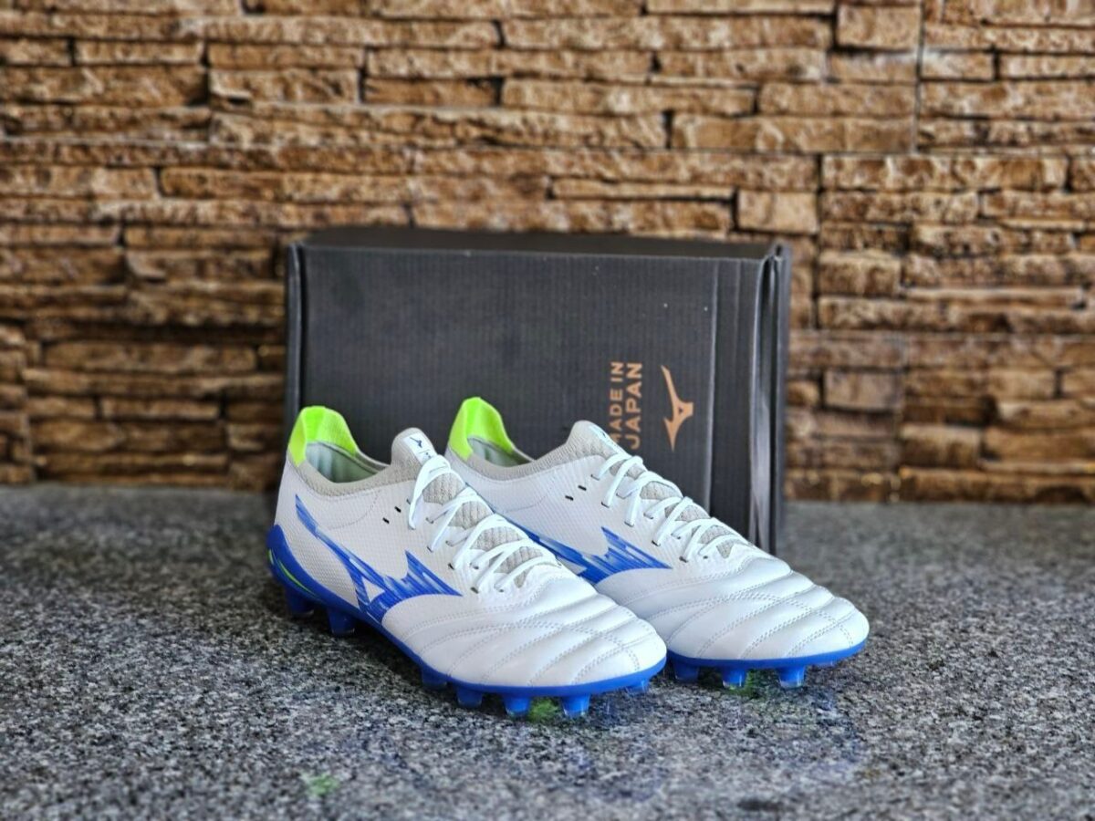 کفش فوتبال میزانو مورلیا زبانه کش Mizuno Morelia Neo 3 رنگ آبی