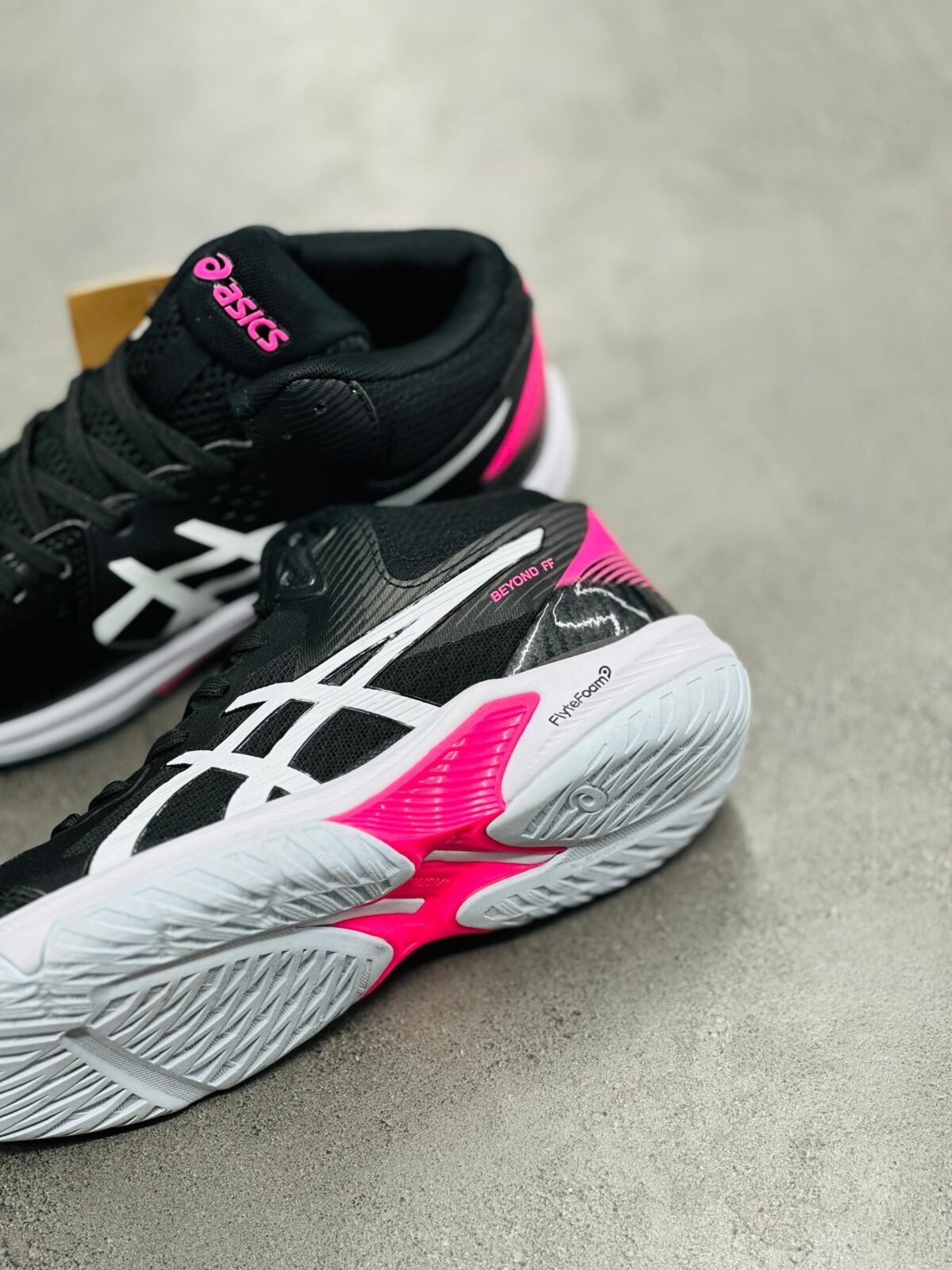 کفش والیبال اسیکس مشکی مدل Asics Sky FF beyond