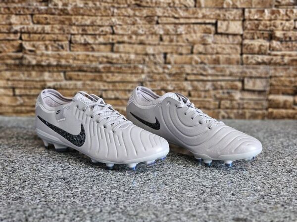 کفش فوتبال نایک تمپو لجند 10 Nike Tiempo Legend طوسی