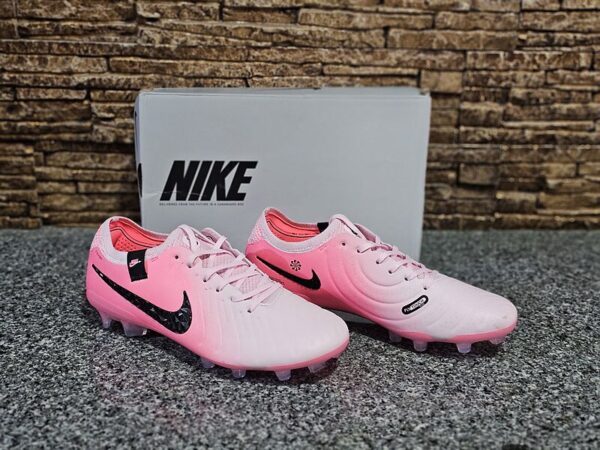 کفش فوتبال نایک تمپو لجند 10 Nike Tiempo Legend صورتی