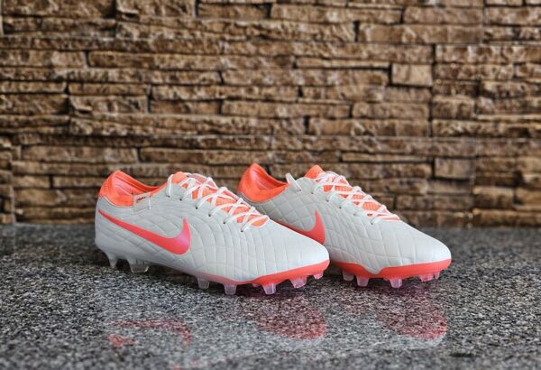 کفش فوتبال نایک تمپو لجند 10 Nike Tiempo Legend سفید نارنجی