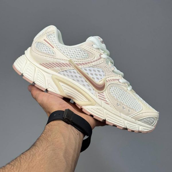 کفش نایک وی فایو آر ان کرم صورتی صدفی Nike V5 RNR Soft Pearl